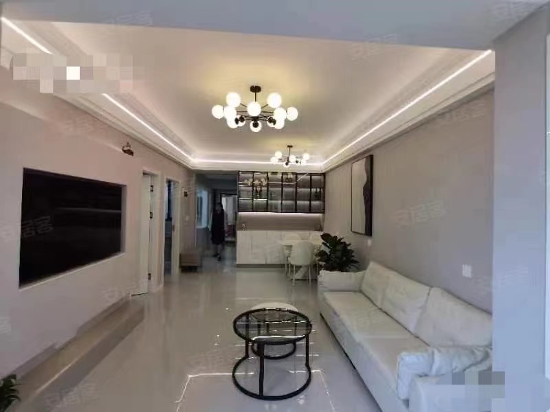 降价了，房东急售，颐和公馆，​奶油风，全新品牌装修，精装两房，证满二