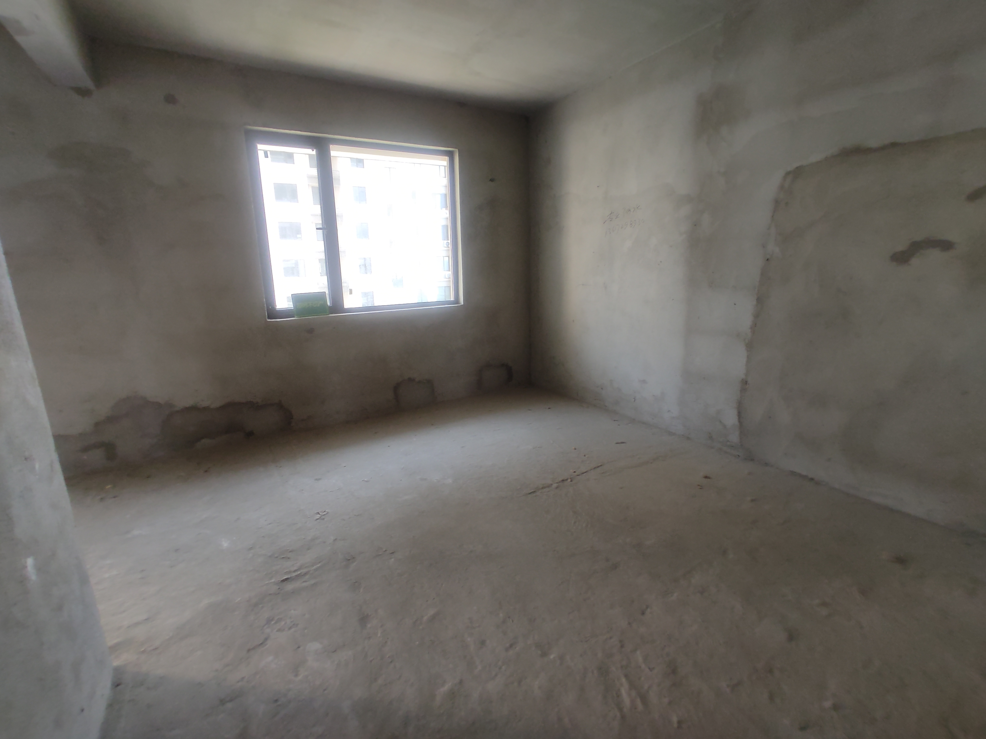 荣怀毛坯三房小区自带XUE校楼层是中间的诚意出售看房方便