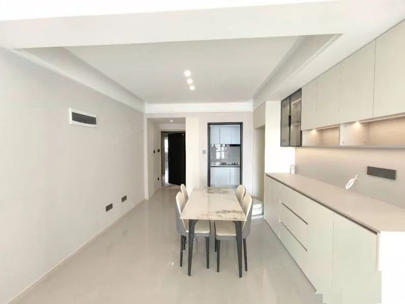 降价了，武商旁边，福星城，全新装修三房，证满二，拎包入住，好楼层