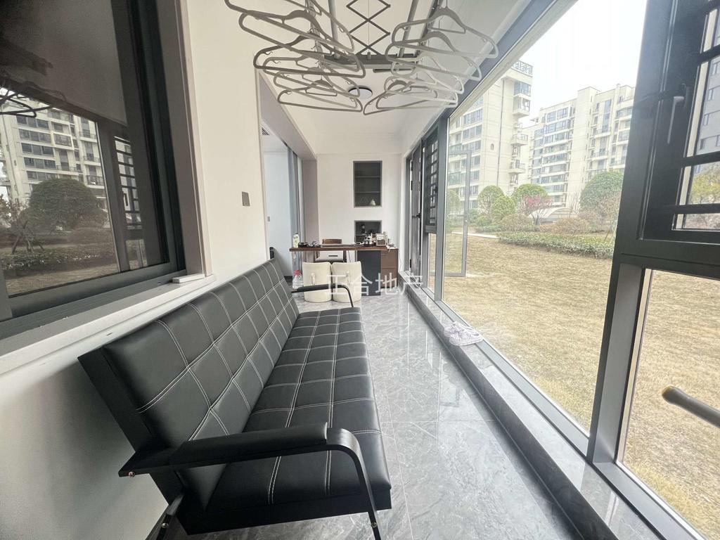 降价了，城南，捡漏，蓝天花园，精装三房，单价6000，小高层，基本未住，诚心出售