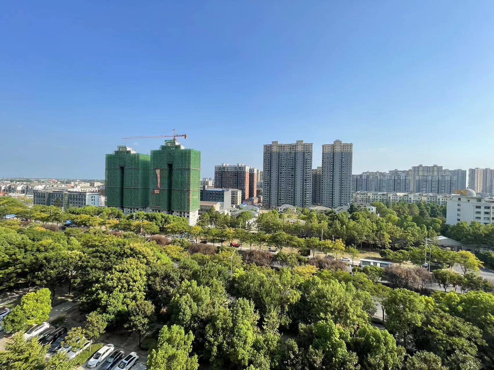 福星城户型通透大阳台毛坯大四房视野好老证