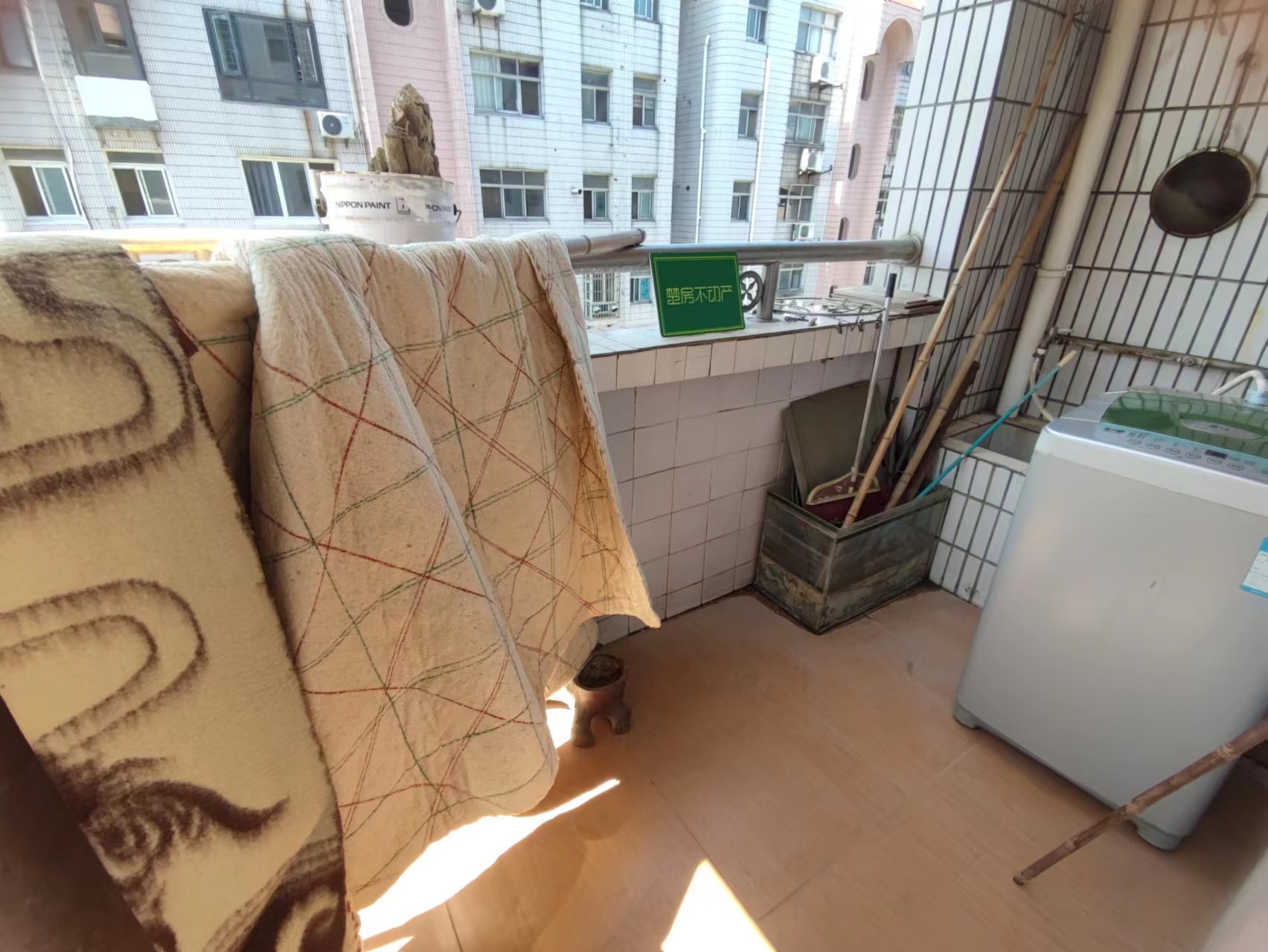 复州花园精装修步梯5楼两证齐全税费少价格可谈