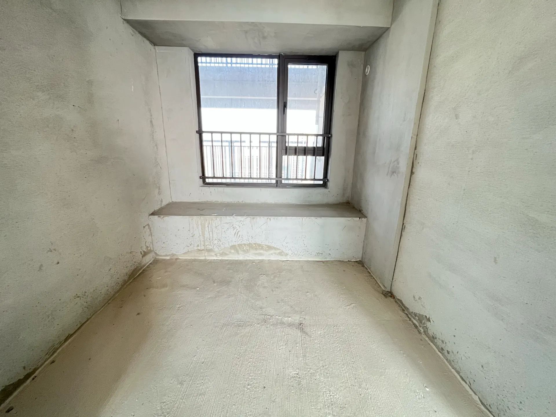 捡漏，城南，吾悦，毛坯三房，电梯好楼层，亏本出，