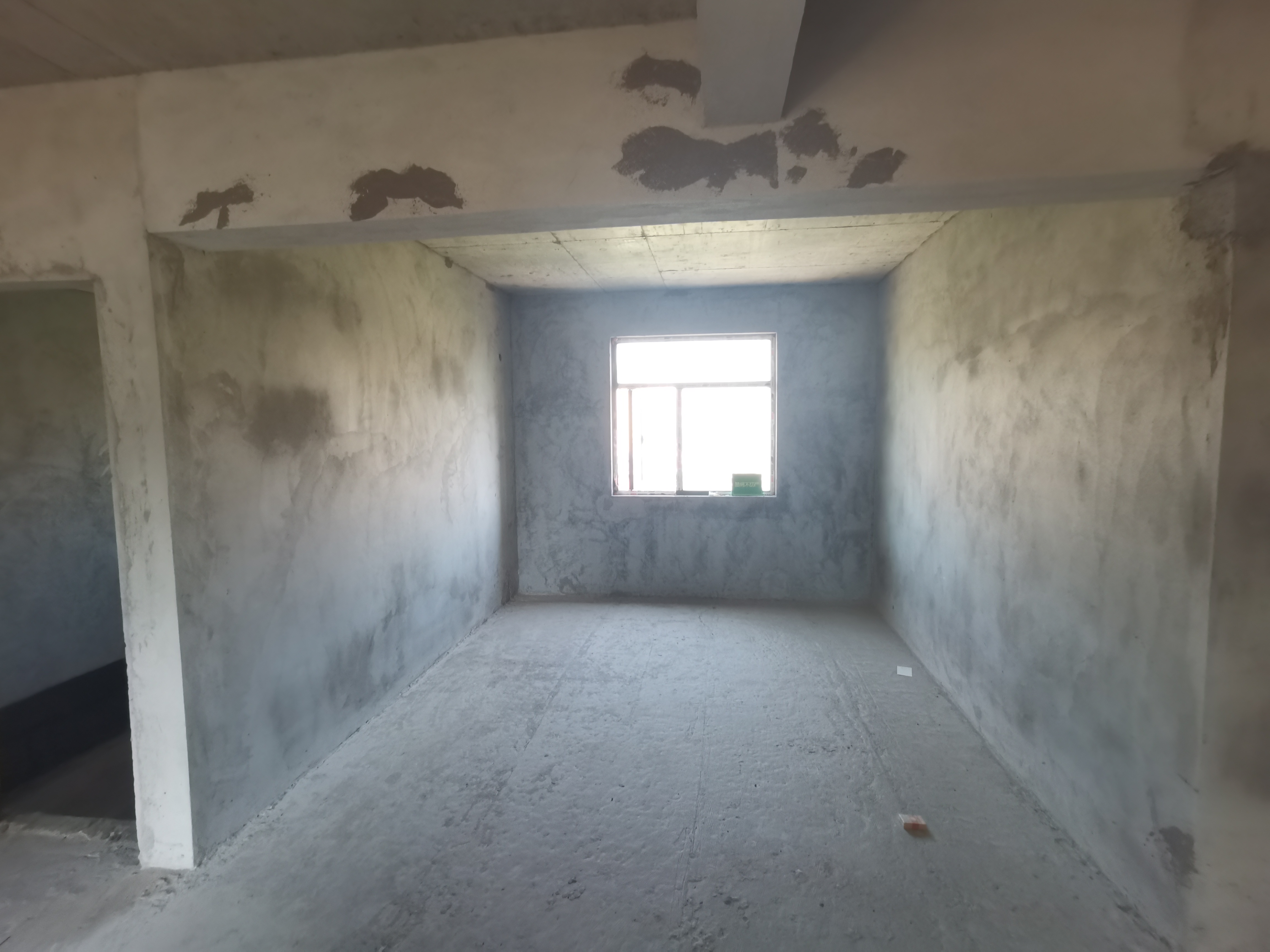 新城五期毛坯大三房电梯好楼层业主诚心卖看房方便