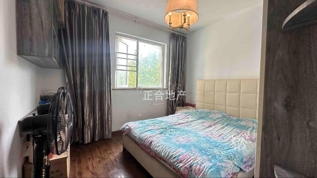 房东急售，满庭春，供暖房，东边户精装修大三房，南北双阳台，采光好