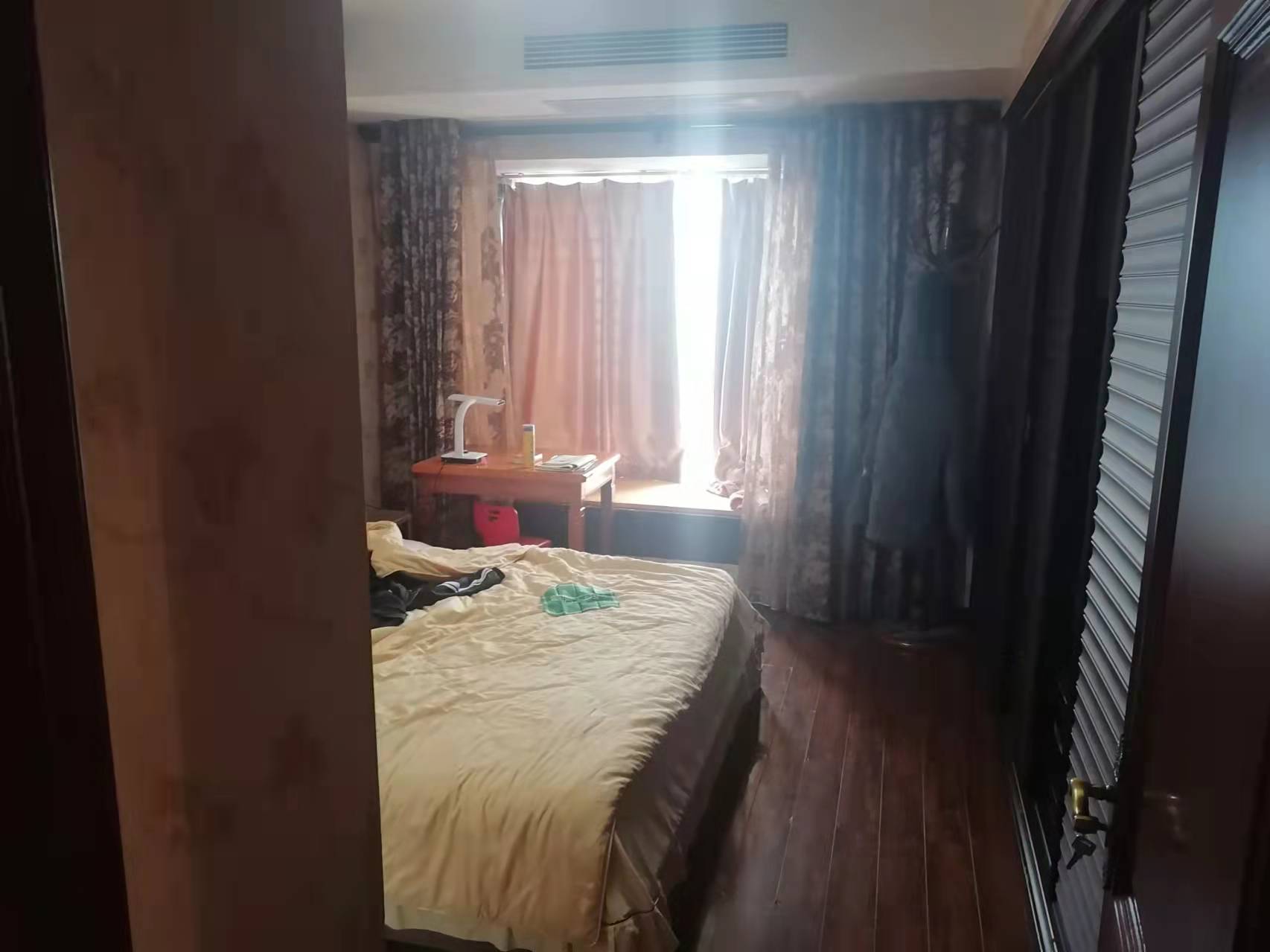 福星城精装中式风格三房两卫电梯好楼层户型方正采光好