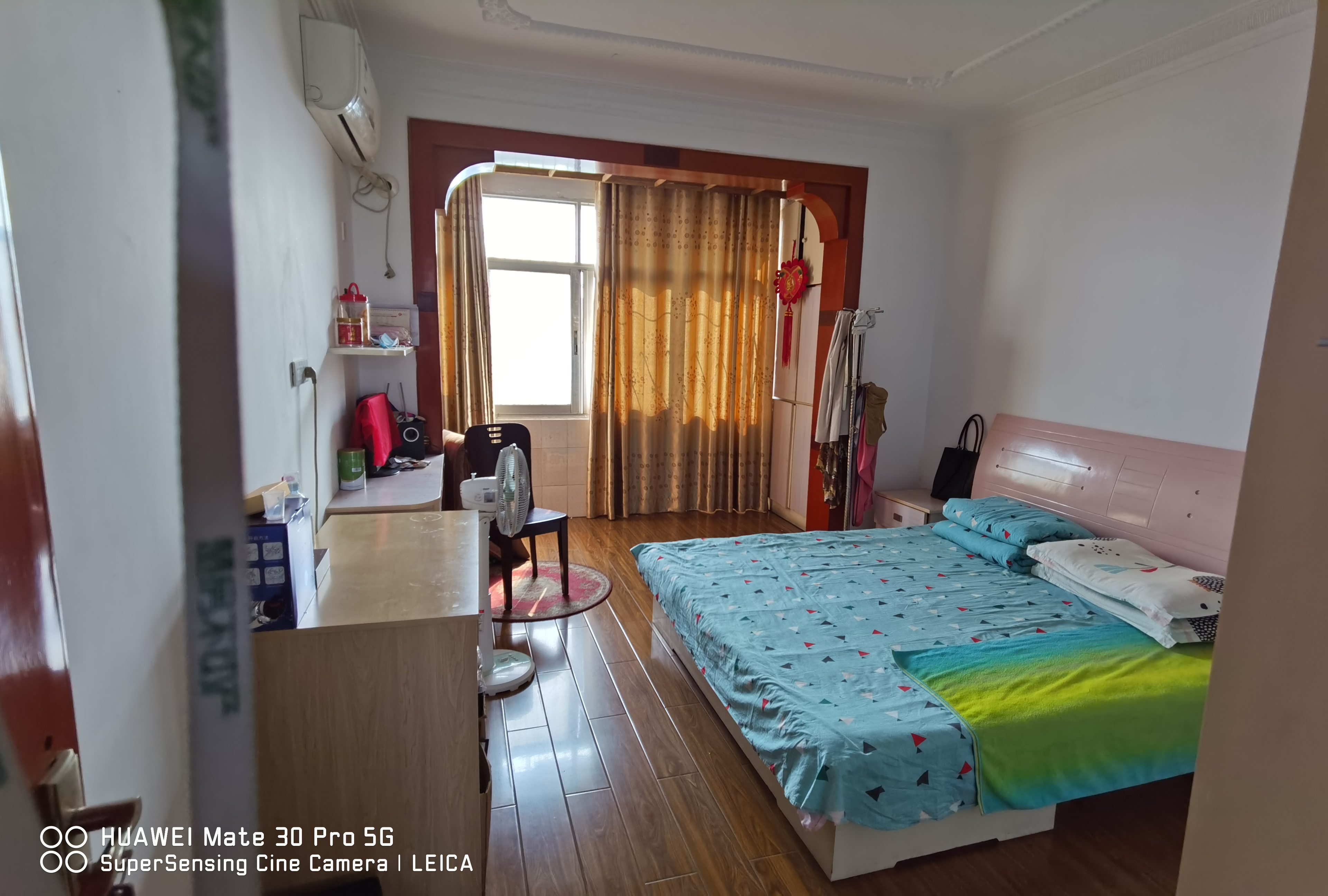 宏达路车站旁两房领包入住看房方便出行方便周边生活配套方便