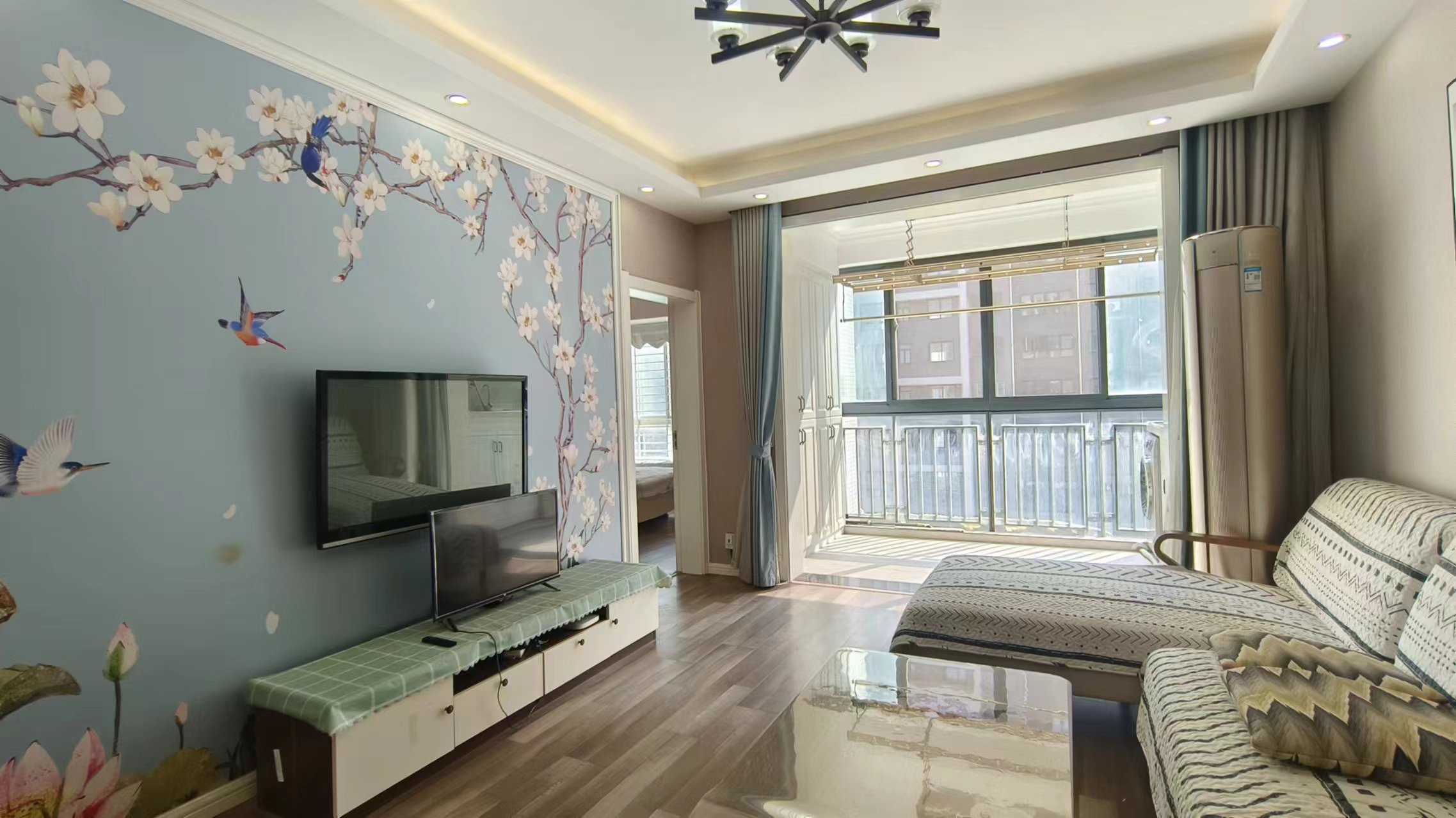 世纪雅园.精装三房.中间楼层.出门就是學笑.看房方便