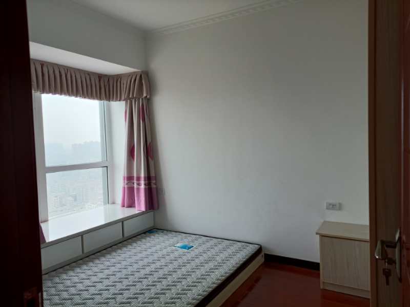 福星城精装修三房高层满五 省税诚意卖