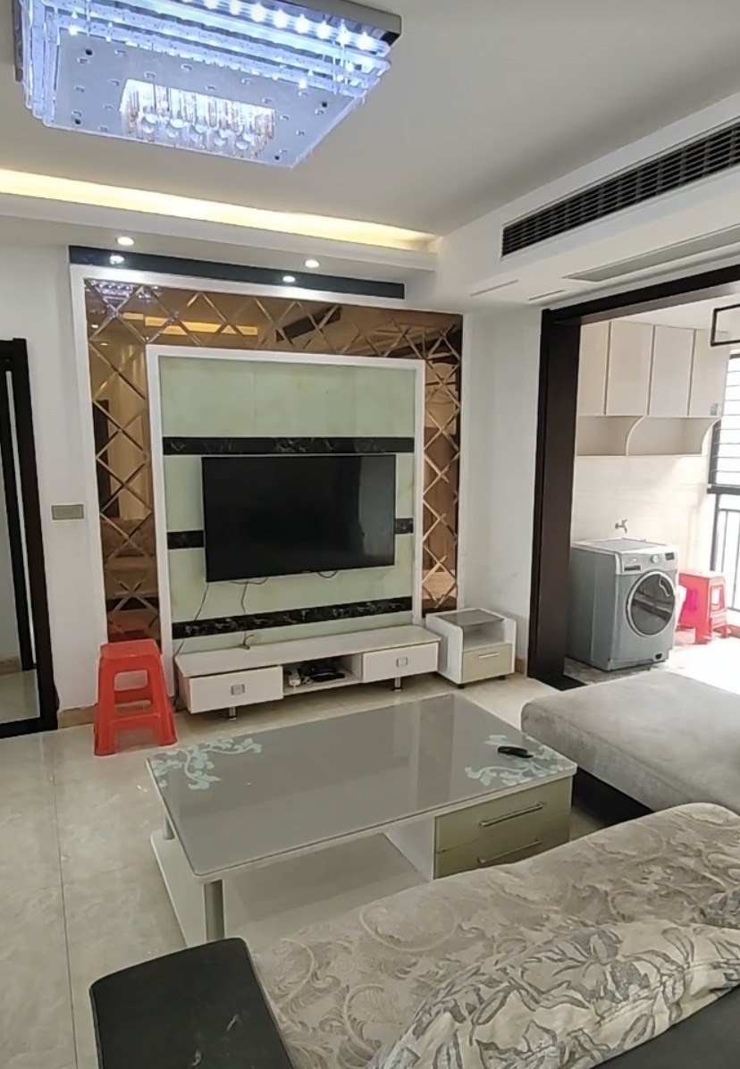 405，一中对面，翰林公馆 ，电梯16楼，边户，精装三房二卫，老证