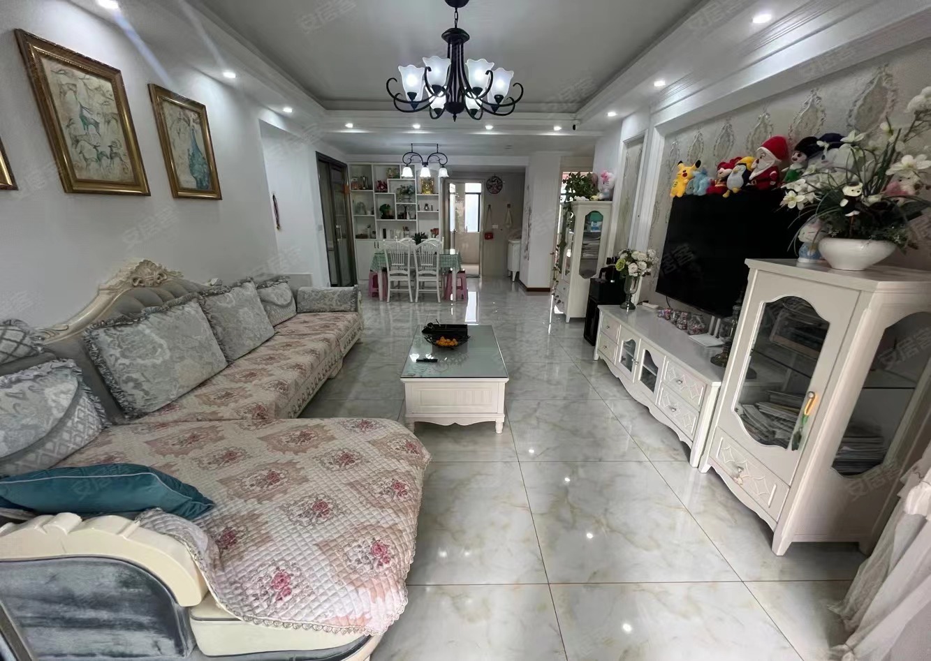 79，降价了，新城一号带大露台，精装大三房边户 ，单价只要5900 ，速度来捡漏