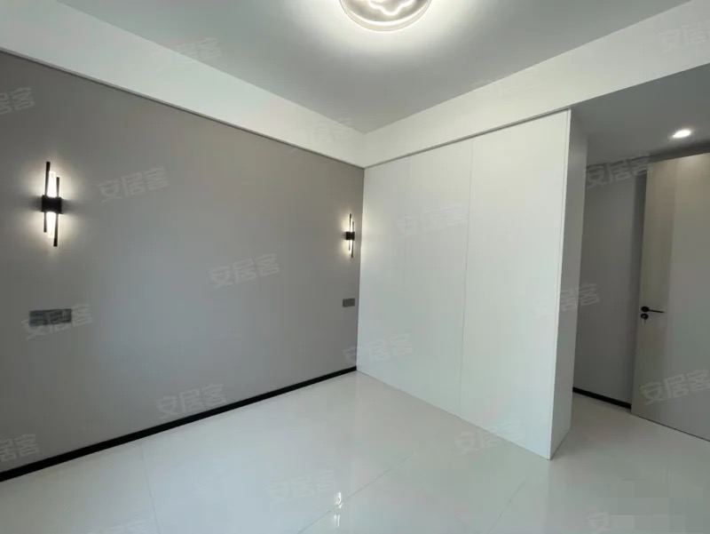 ？急售，水云间五期，一手新房，精装3房2卫，好楼层，南北通透，长阳台，