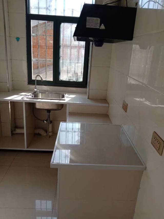 沙嘴四居前通路，房间实拍，拎包入住，（房东直租13593998780）