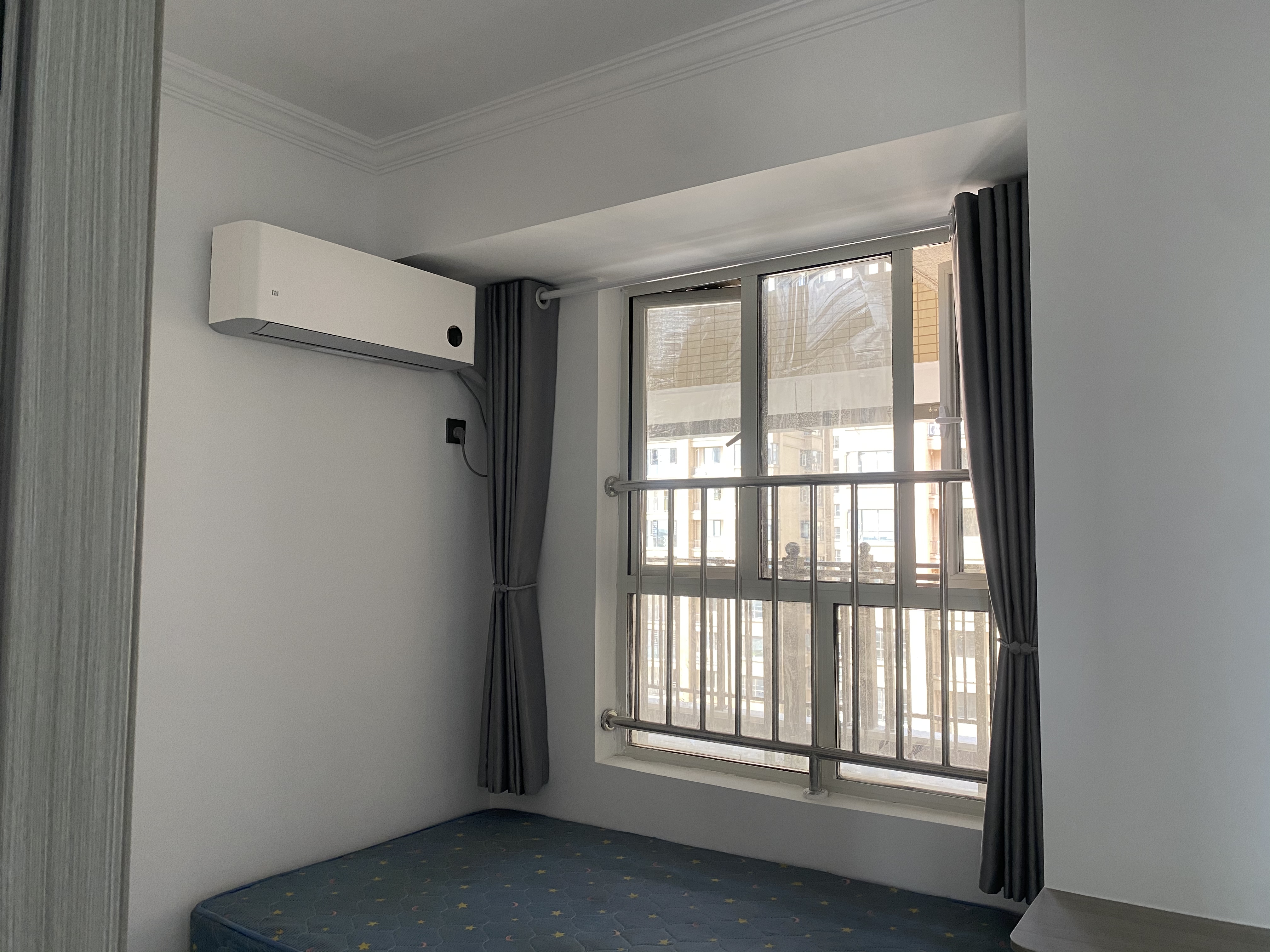 职院旁边的沔阳天泽园，全新精装两居室出租，一天未住，快点来看看吧