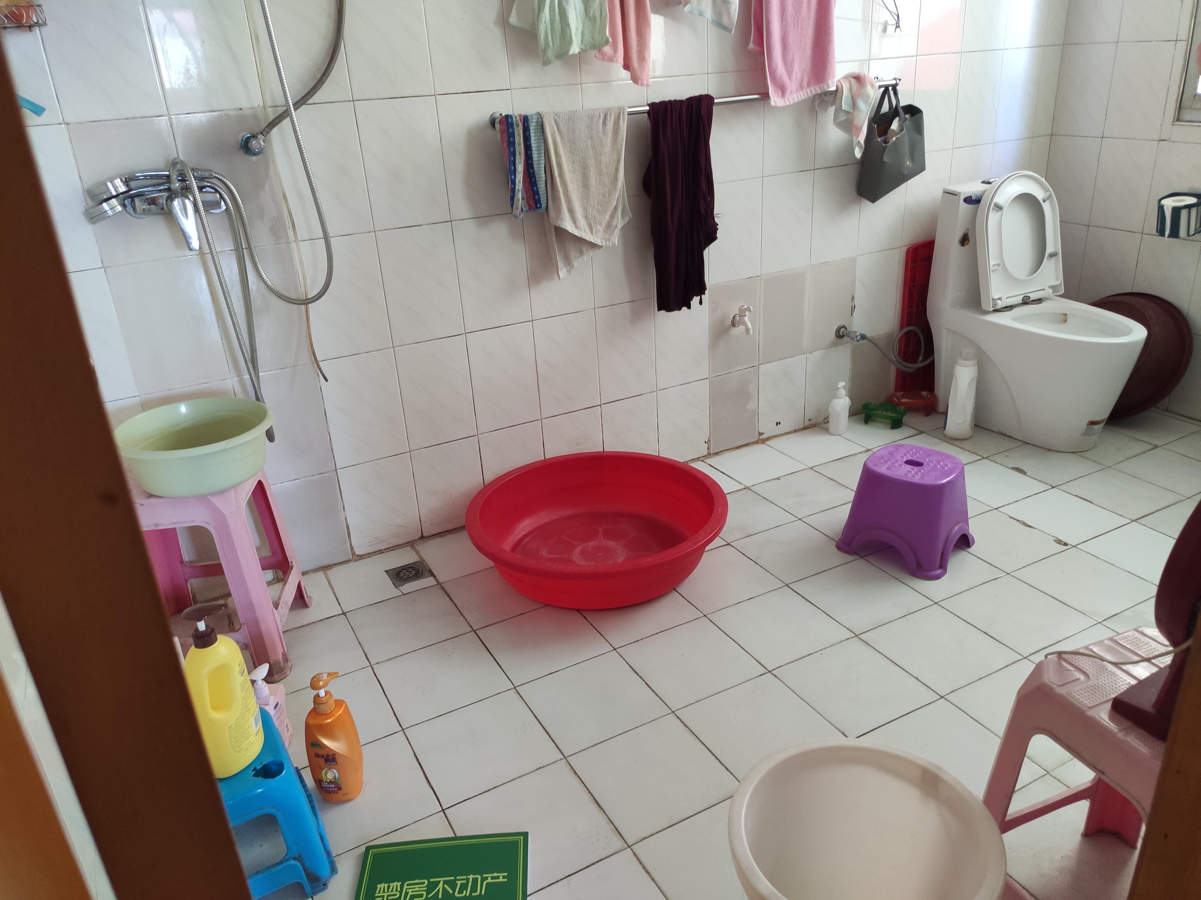 财局宿舍150平4房武商艺波路4楼再送车库外立面新