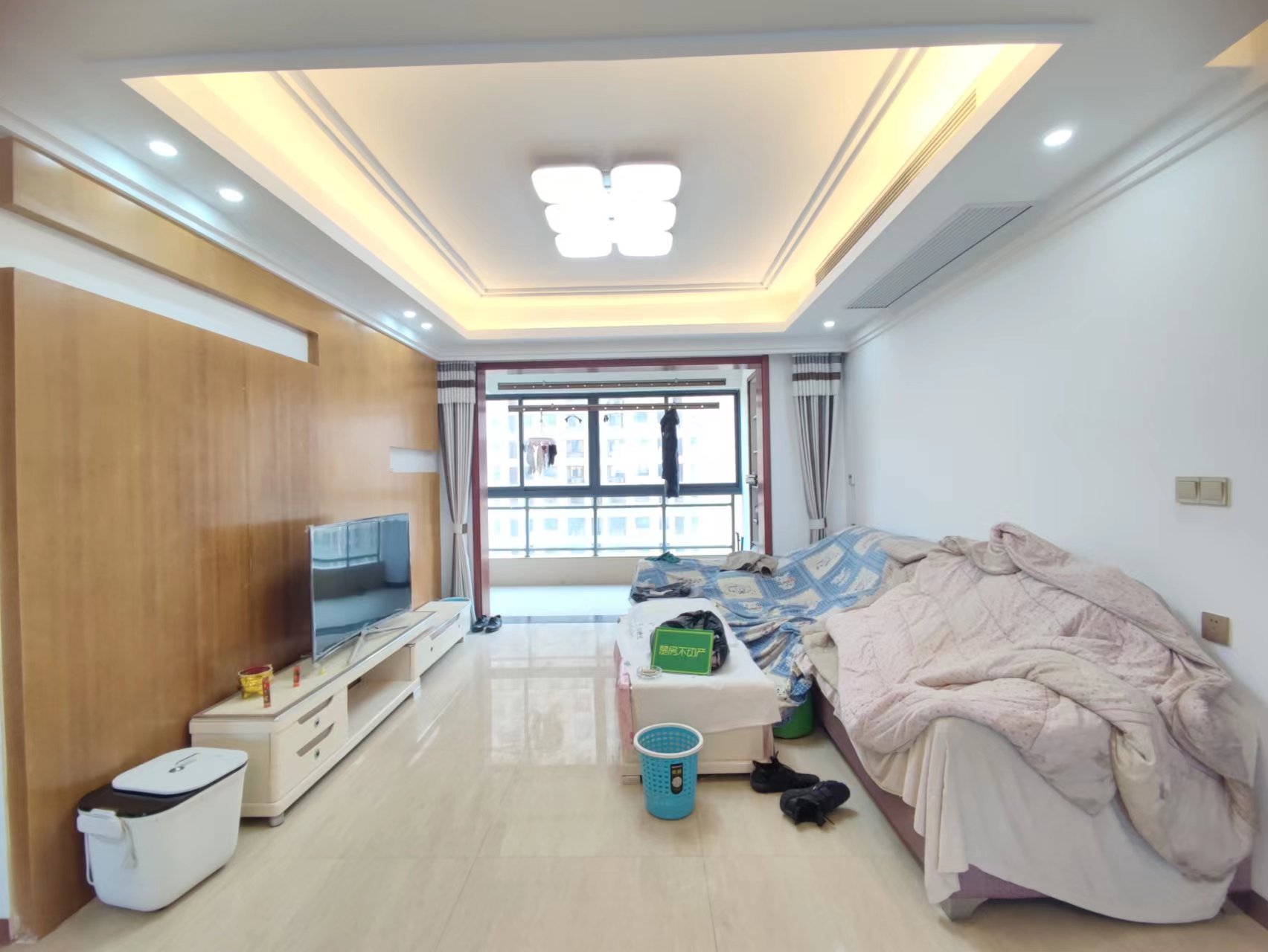 御台公馆精装修边户中间楼层证满年看房方便