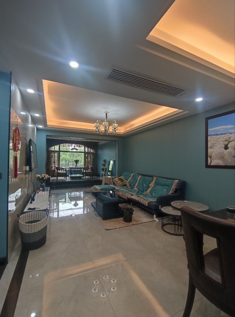 复州花园附近，ju臣铂域，电梯精装三房，带露台，看中能谈，实验2小老3中