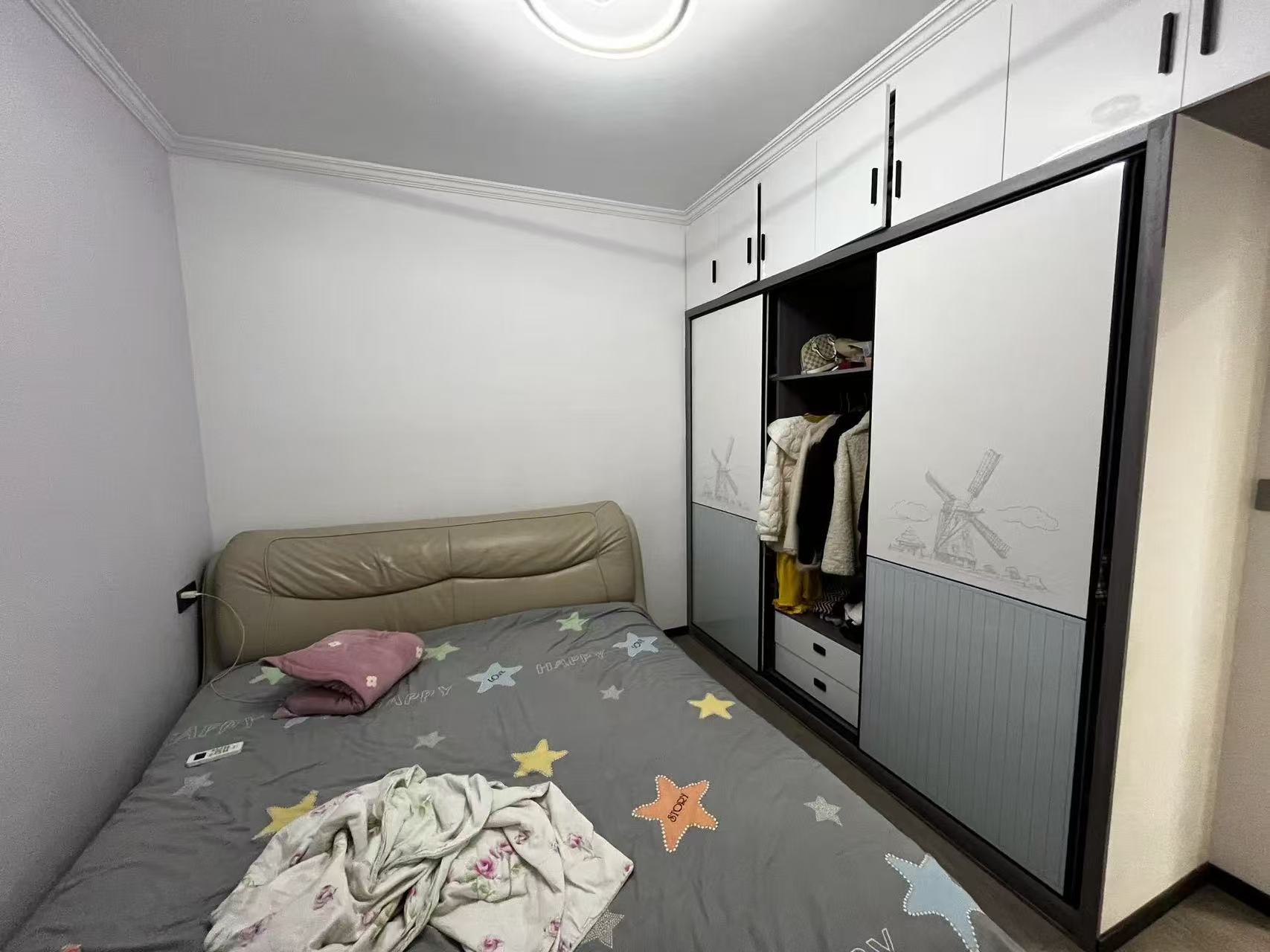 城南，电梯精装3房2厅，新城花园，好楼层9楼，一口价50万，满二