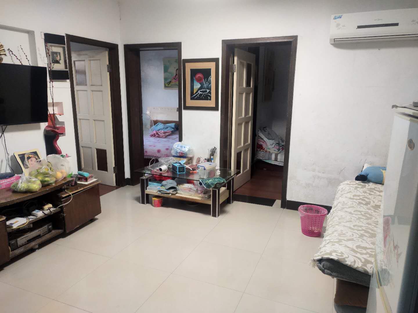 商城北门农行旁边三房诚心出售