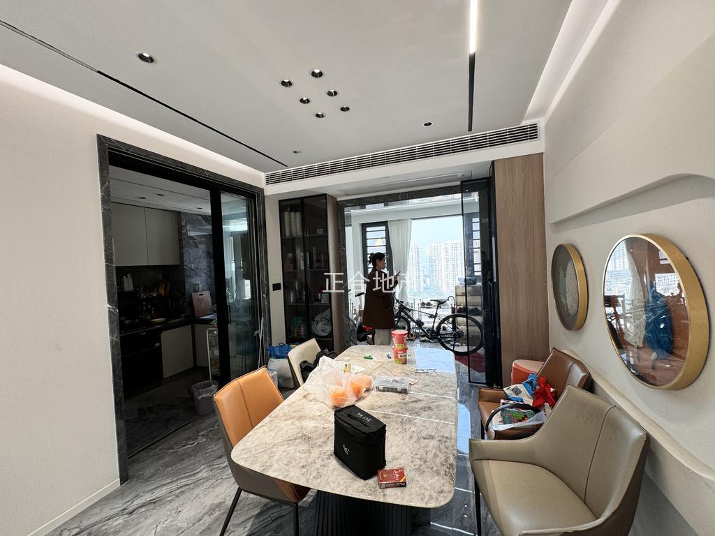 南国明珠精装修三房二卫好楼层证满二