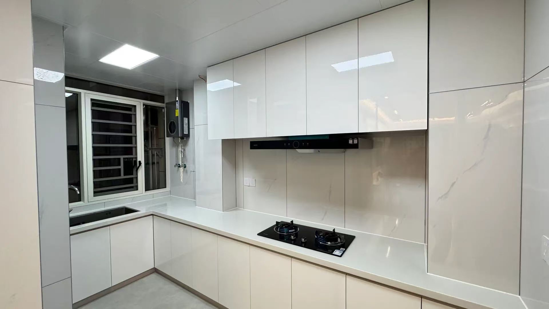 降价了，城南，御湖世家，精装三房两卫，带车位，好楼层，捡漏