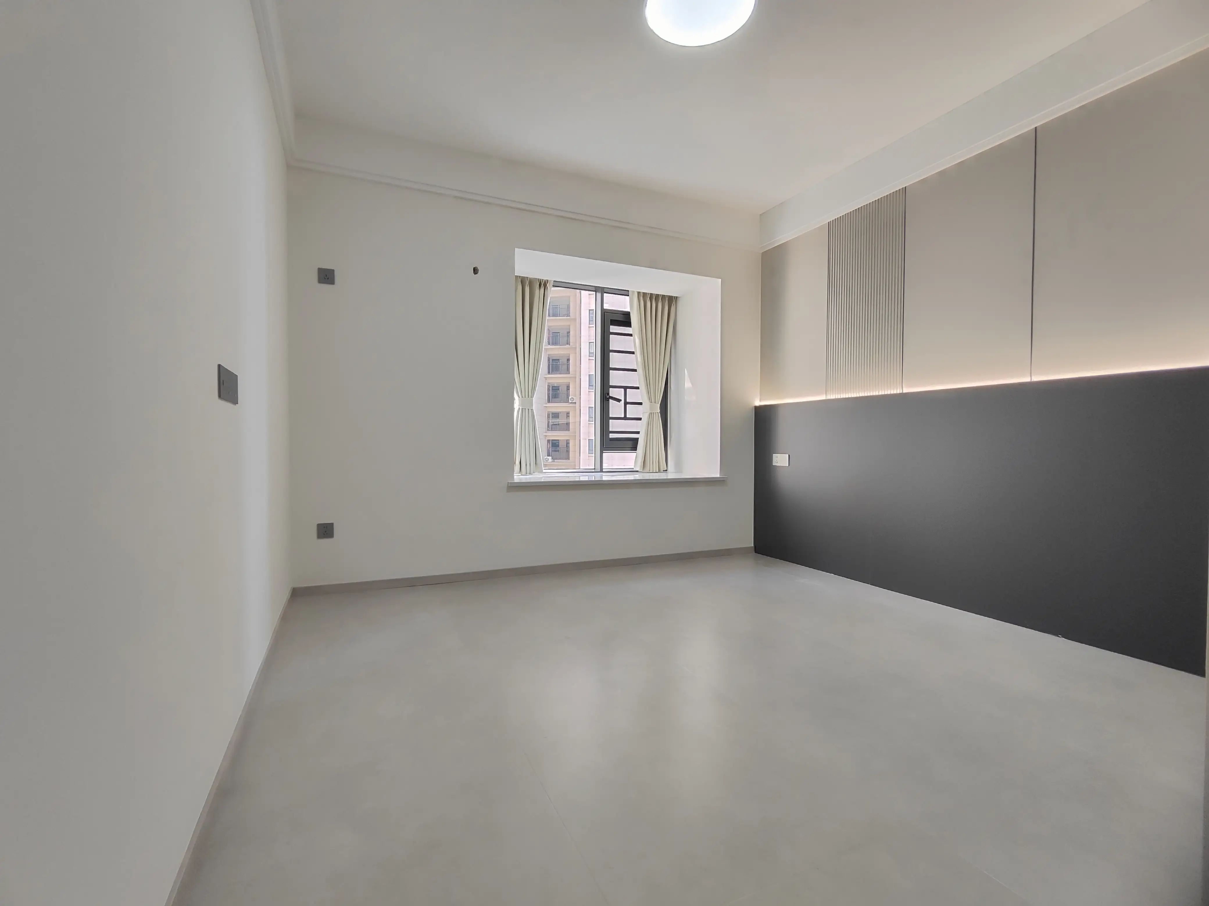 捡漏，城南次新小区，御湖世家，大边户，中间楼层，精装三房，送车位