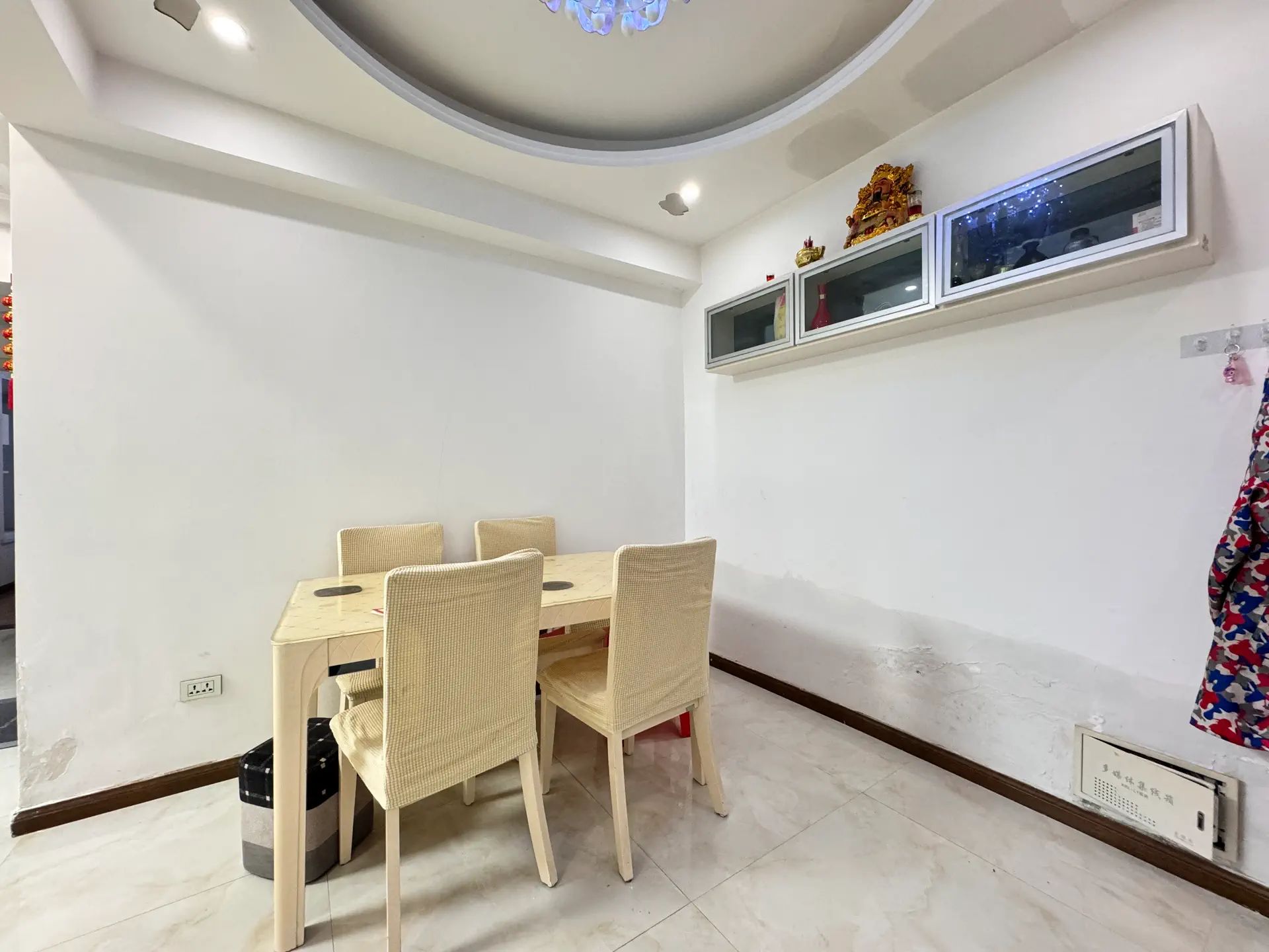 捡漏，四中附近，精装三房两卫，边户，好楼层，单价三千多，证满二