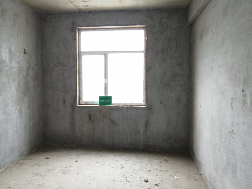 时代天骄毛坯南北通透中间楼层业主诚意出售