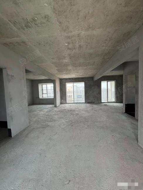 城南，蓝天花园，单价6字头，人车分流，1梯1户，大三房，送入户花园