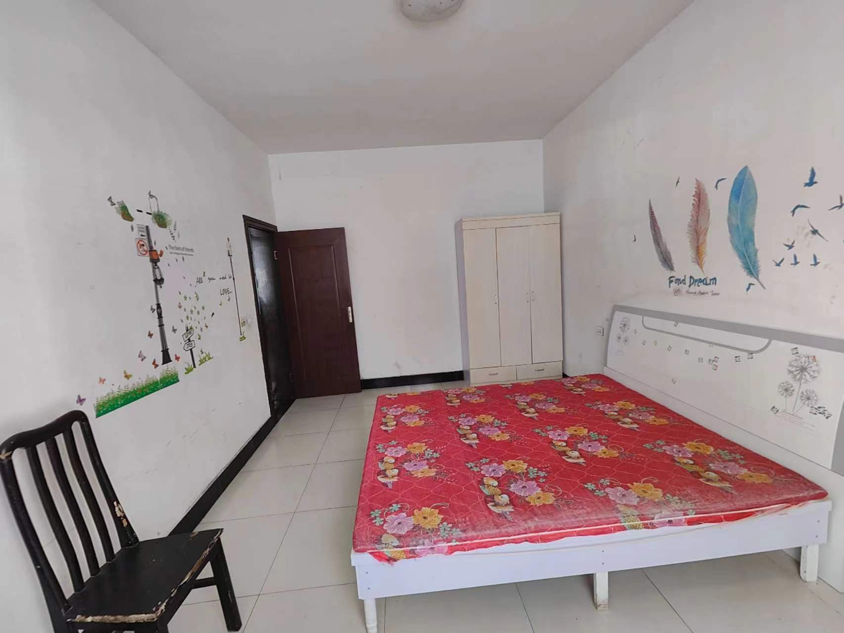 两室一厅才600，明珠酒店对面好屋来了，快点来看屋