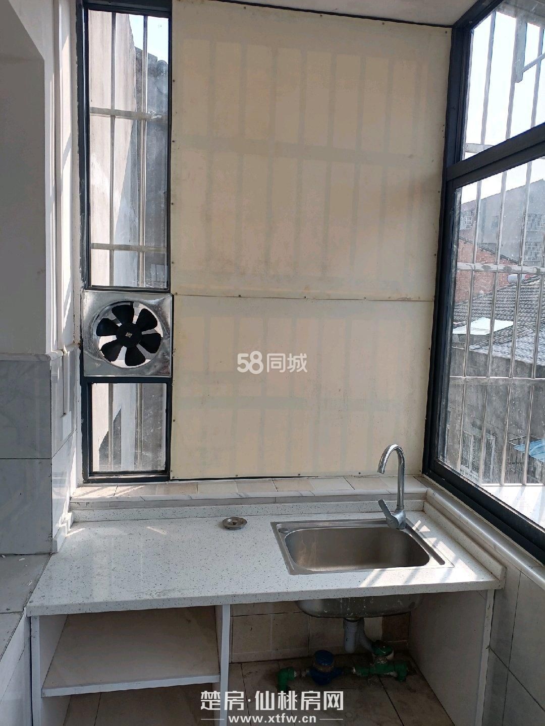 仙桃一中旁黄荆社区两室一厅一厨一卫