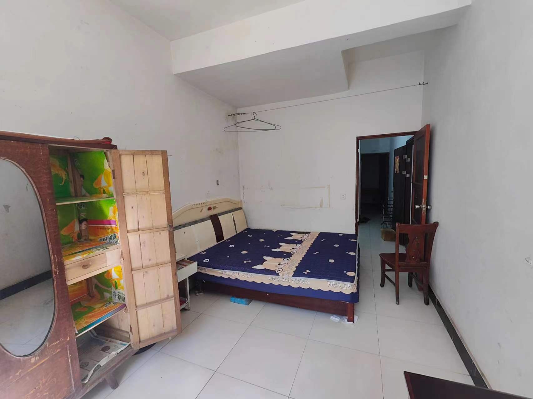 价格真的是便宜啊，沃尔玛附近的两室一厅一厨一卫，看房方便