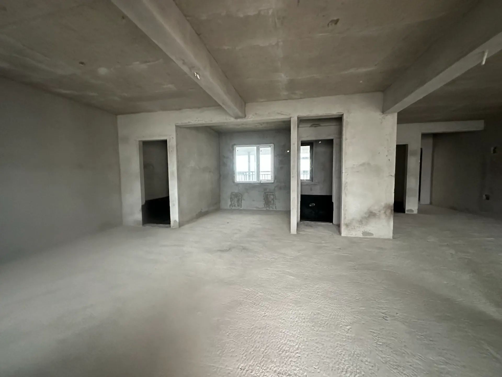 城南，蓝天花园，中间楼层，业主包满2，诚心出售