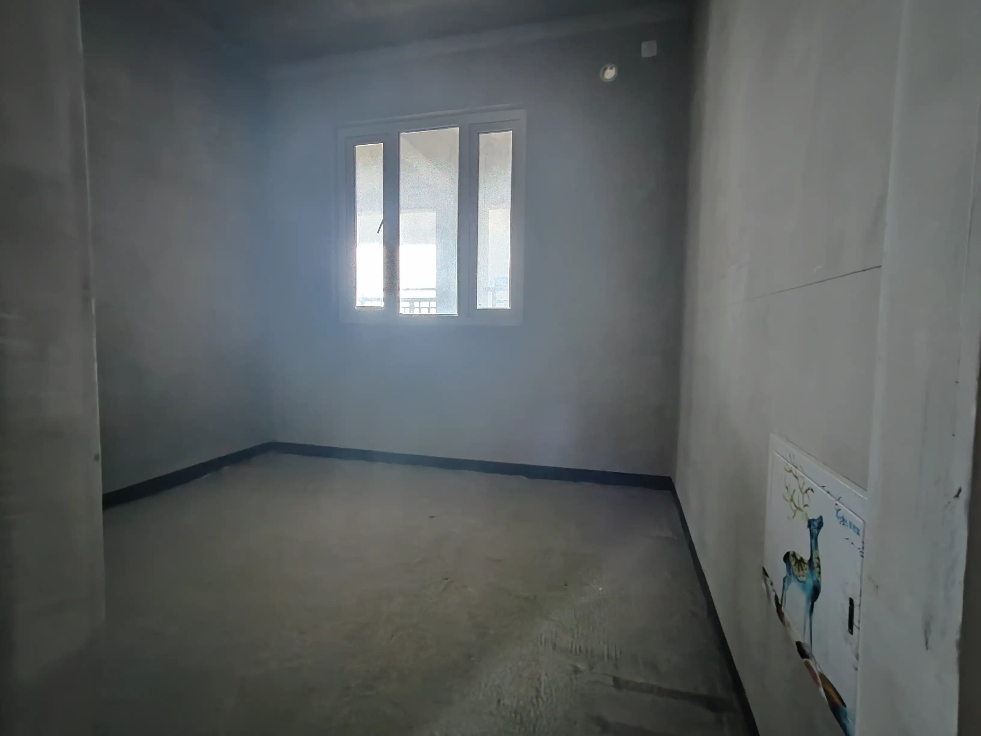 城南，碧桂园，毛坯三房，带车位，中间好楼层，证满二