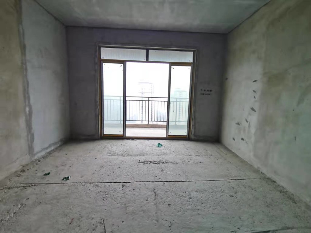 元泰未来城B湖景房3.15层高观光电梯2梯2户超大阳台设计城南少有的湖景房南北通透