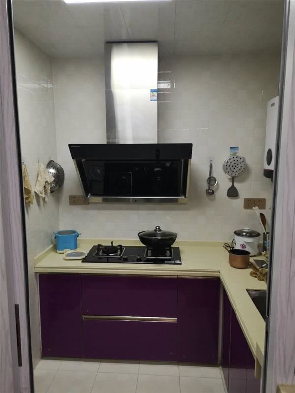 一中对面漫城林语二房，陪读的好房子，房东诚心出售