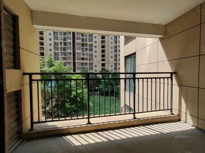 194，房东急售 ， ​捡漏，森林国际翡冷翠  ，边户，单价5200，南北通透， 证满二，双阳台，