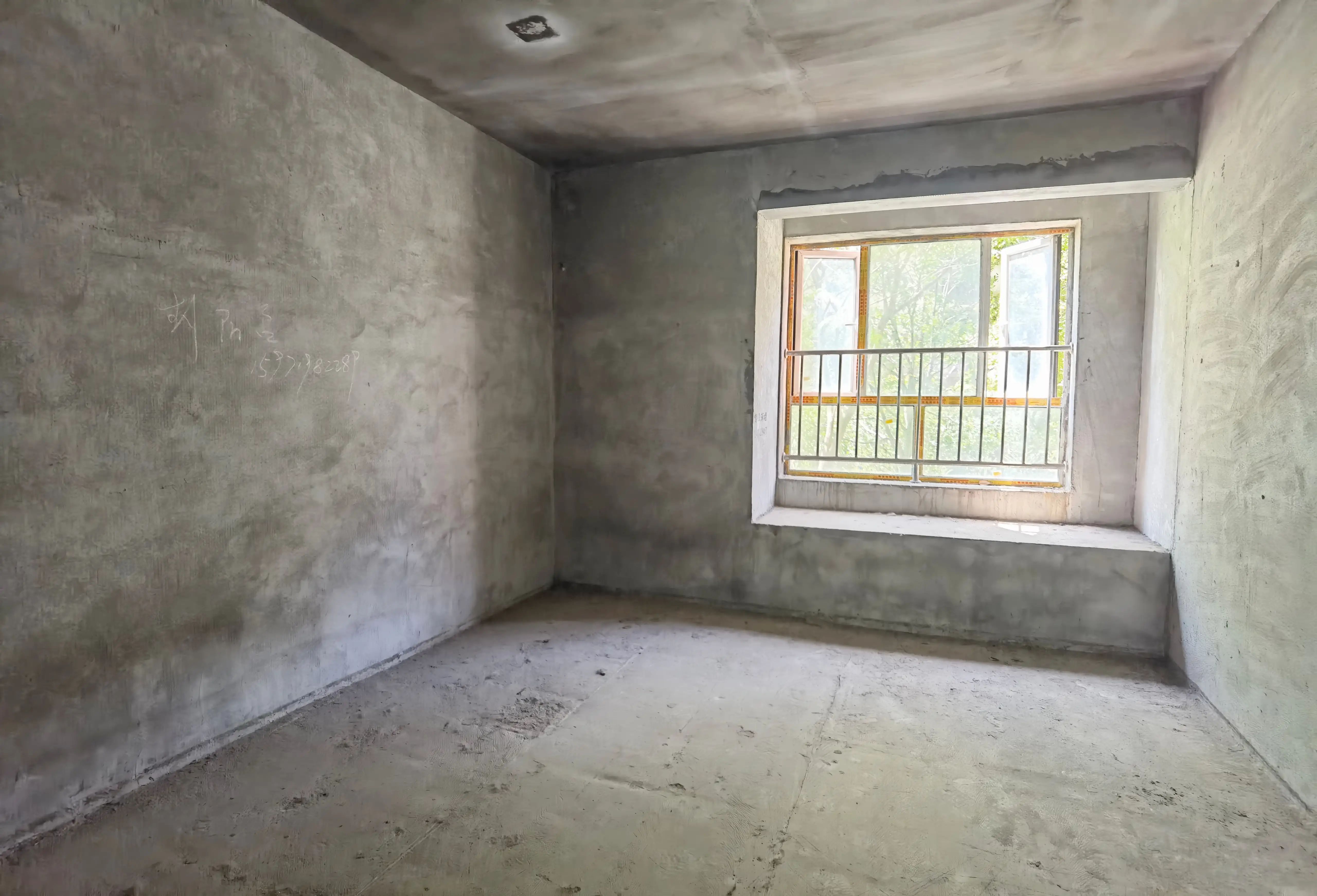 城南人车分流小区，楼wang平层，单价只要4千多，亏的血炸哒！懂的来