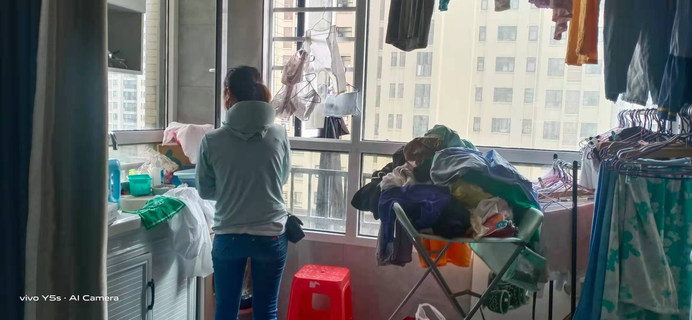 城东一中对面和合国际精装大三房，房子全新精装保养新，等有眼光的你来看房