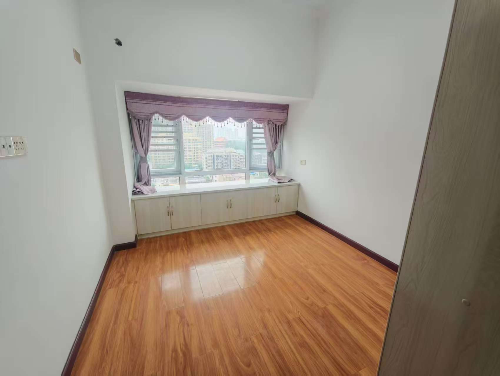 捡漏，仙下河旁，电梯小高层，边户，好楼层，精装3房2卫，单价3800+，满二