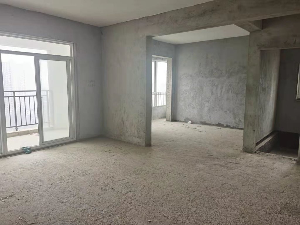 鸿昇现代城毛坯四房 即装楼层超好 看房