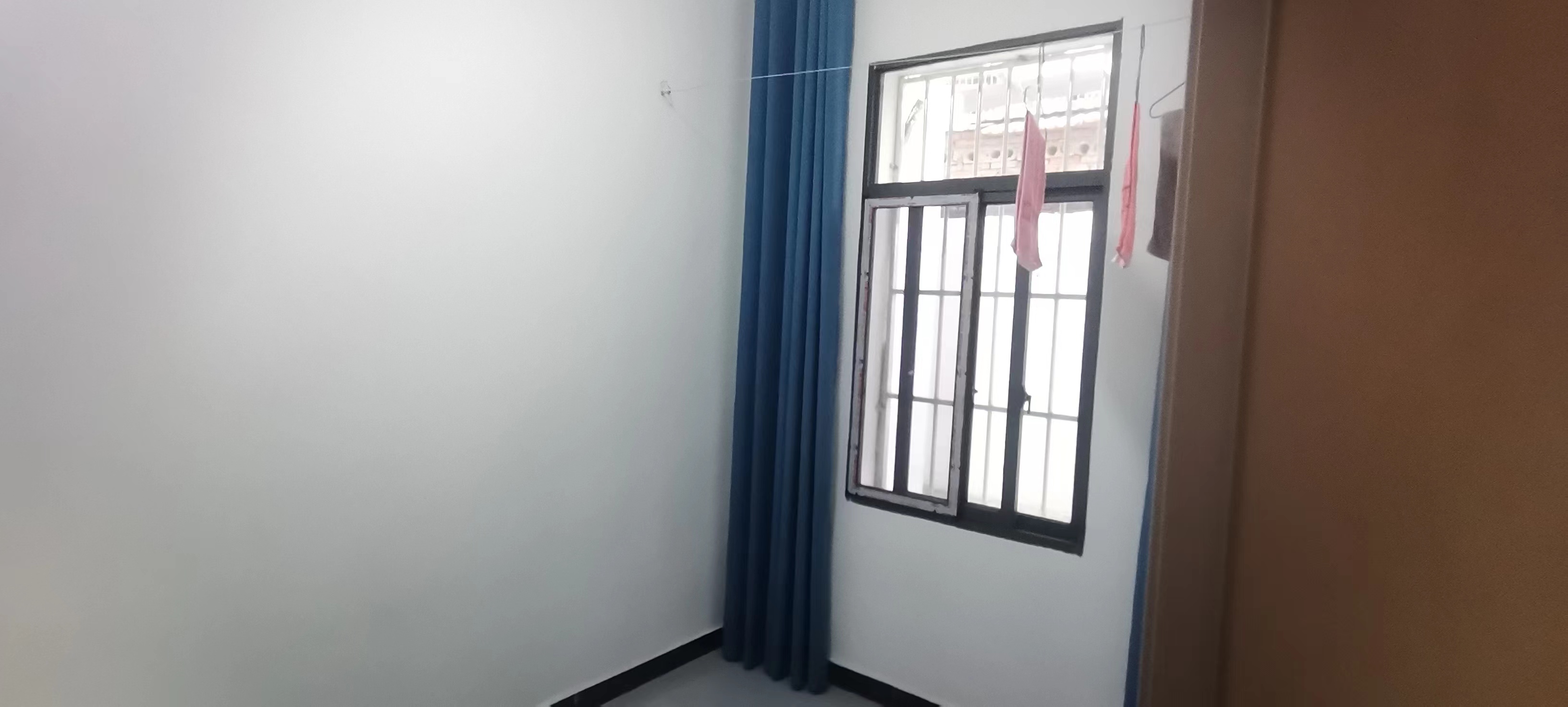 金属材料公司宿舍小区有出场好停车.房子成色新