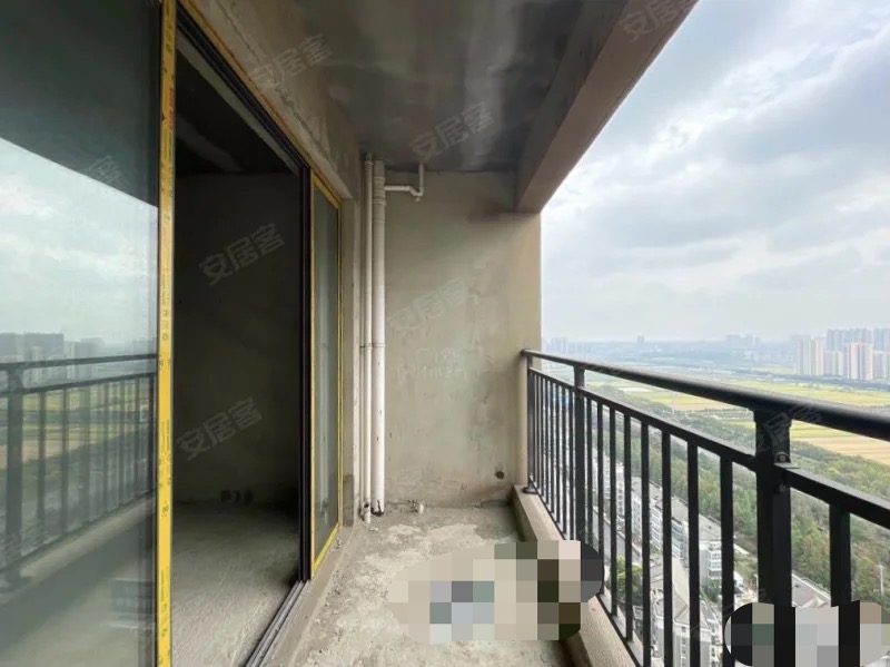 ？捡漏，元泰C区，单价4300，双阳台，证件满二，南北通透，下楼就是三中