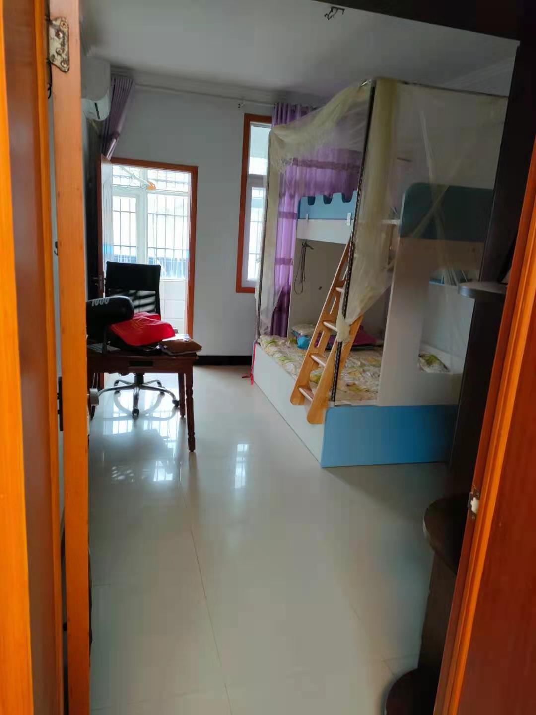 出售仙桃彭场德明对面鑫源小区120平房