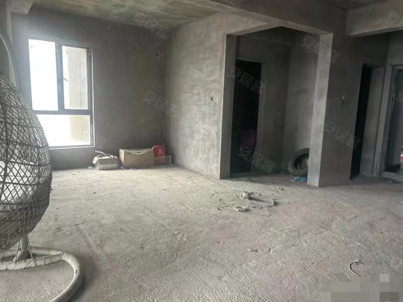 241，捡漏好房，城南，御台公馆，毛坯两房，单价4千出头，总价36万，视野采光好