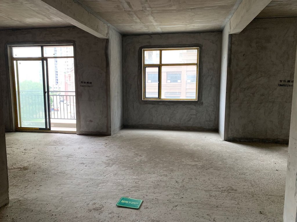 元泰未来城B湖景房3.15层高观光电梯2梯2户超大阳台设计城南少有的湖景房南北通透