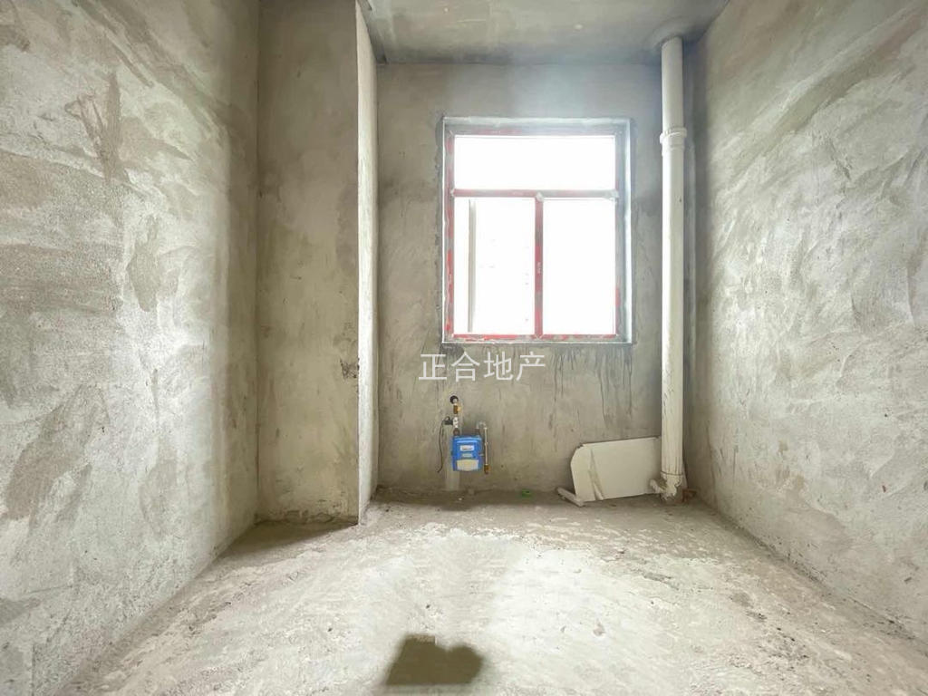 城南沔阳公馆，电梯中间楼层，边户，单价4990，南北通透，老证，元泰三中，