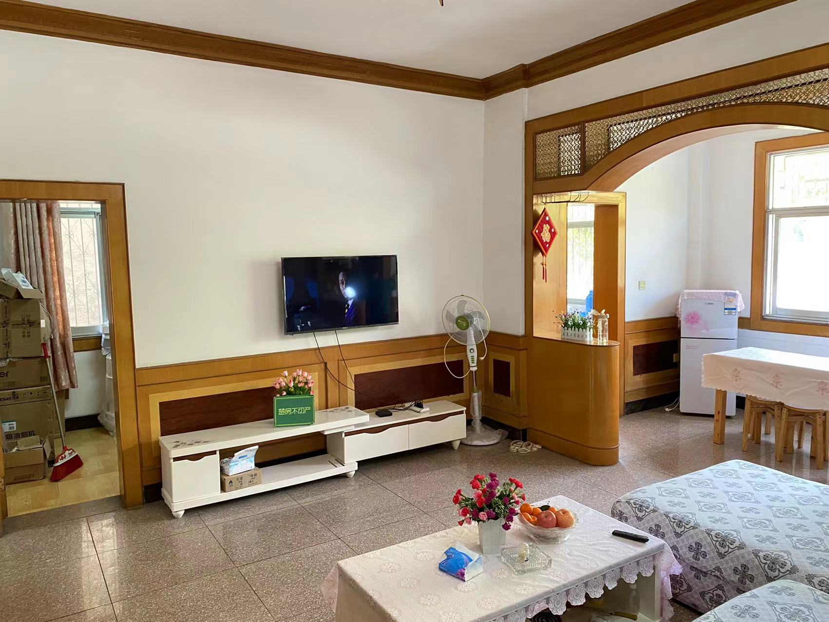 土肥大楼步梯好楼层，周边配套设施齐全，出行便利