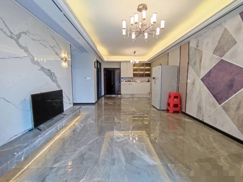 城南吾悦旁，全屋精装，中央空调，元泰三中沔阳xiao学证满二中层11楼