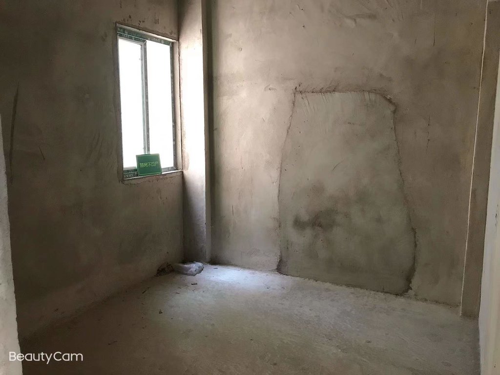 城南新区碧桂园旁清水湾还建房中间楼层诚意出售